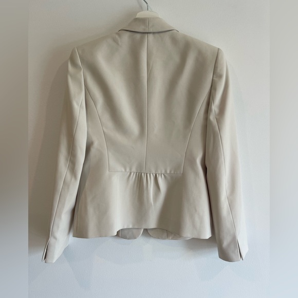 Full Women’s Suit- bone colour bootcut pant fitted blazer g2000 - Picture 4 of 8